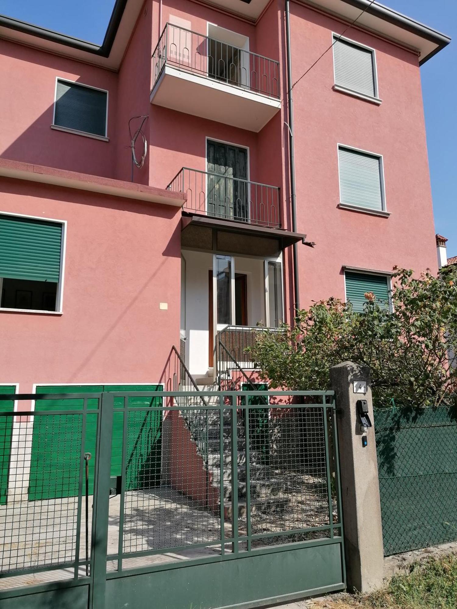 Lungo Sile Appartement Treviso Buitenkant foto