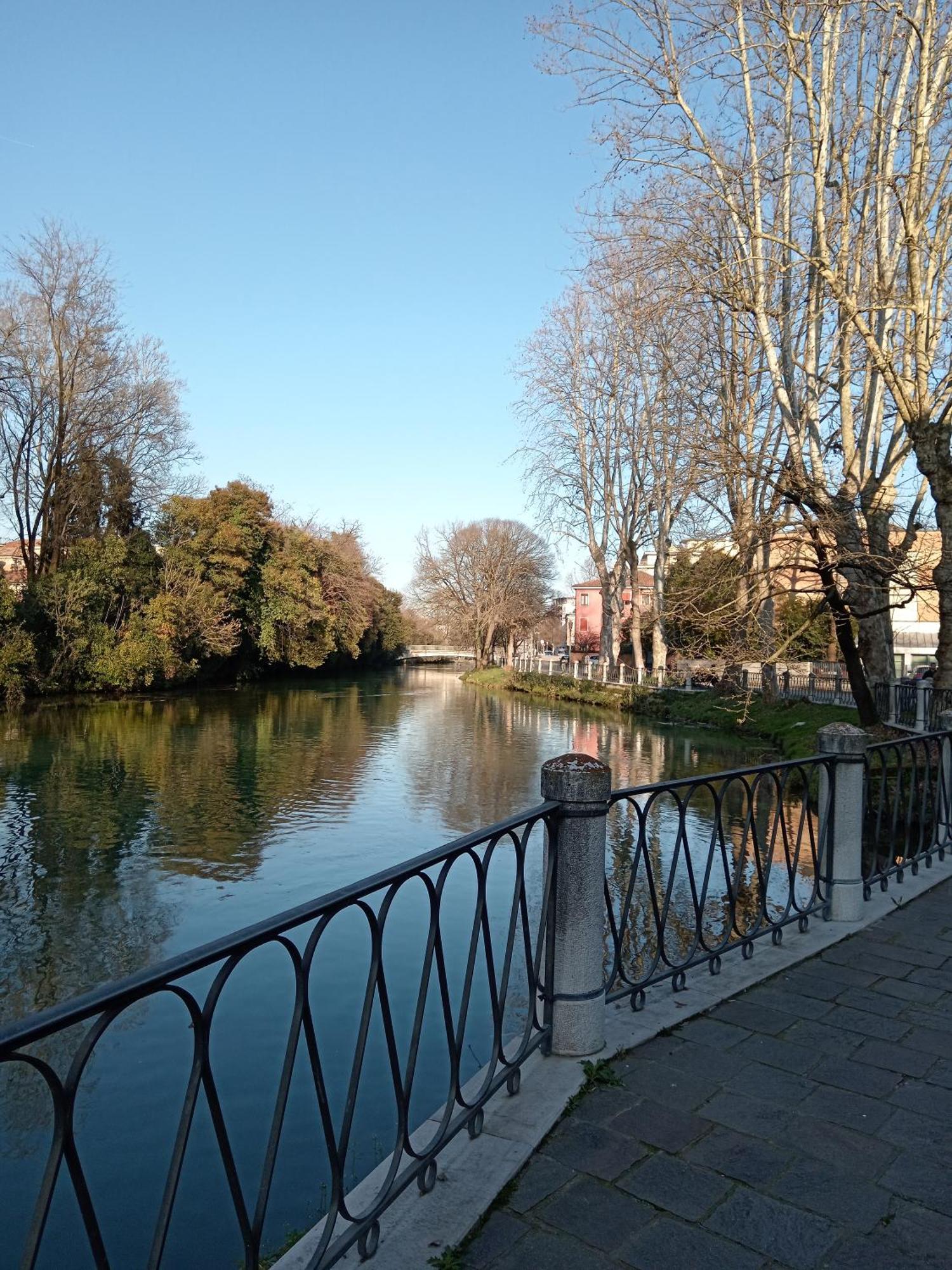 Lungo Sile Appartement Treviso Buitenkant foto